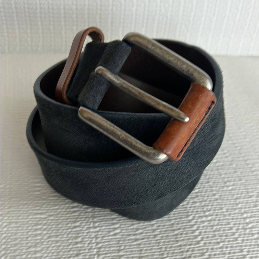 Johnston & Murphy Black Leather Belt with Classic Buckle - Picture 1 of 7